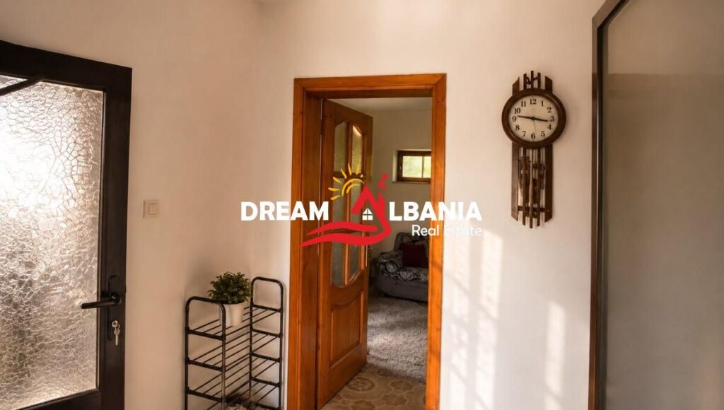 Appartamento in affitto piano villa 2+1 a Xhamllik, Tirana (ID 4251450) f