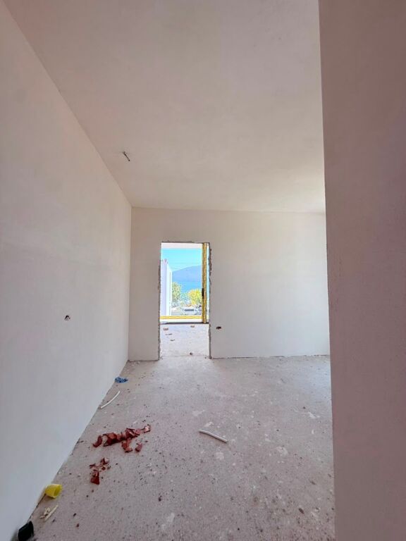 🏖️ APARTMENT 1+1 FOR SALE – RADHIMË, VLORË 🌊