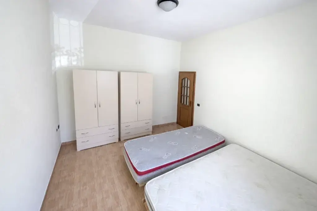 Qera | Shtëpi private 1 + 1 | Qytet Studenti | 300 €/muaj