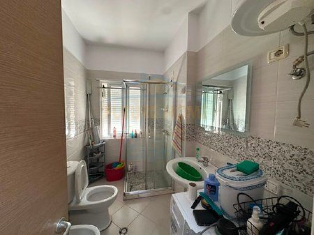 In vendita, Appartamento 2+1, Fresku, Tirane.