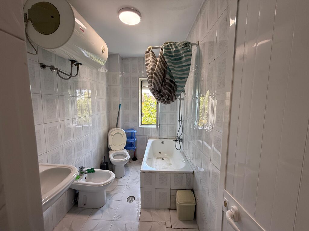 🏡 Appartamento 1+1 in affitto – Ali Demi | Vicino al nuovo Maternità “Koço Gliozheni”