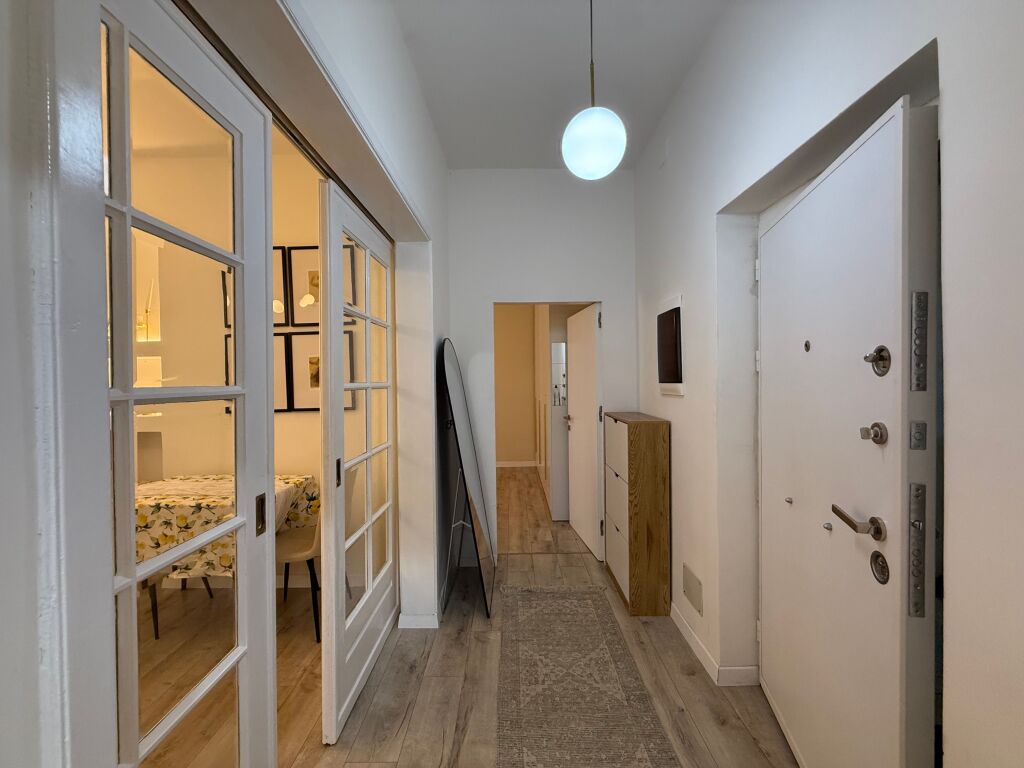 Apartment 2+1 for sale in the Ish Blloku area