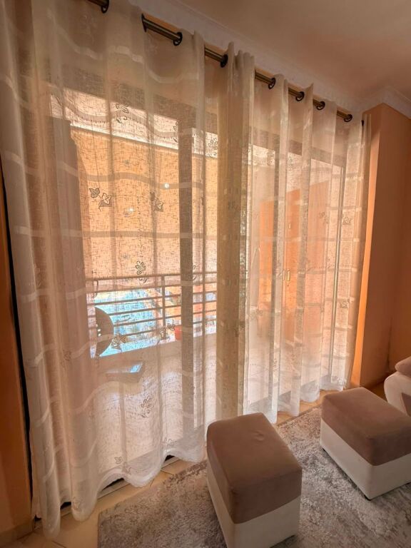Jepet me qera Apartamenti 1+1, Astir rruga Loni Ligori 400 mije leke te vjetra