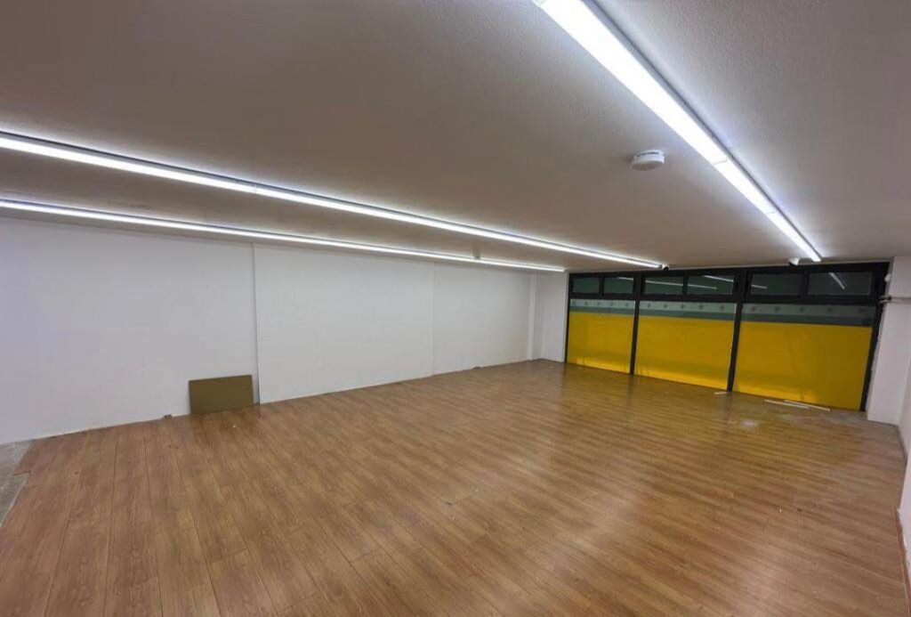 AMBIENT BIZNESI ME QIRA 134 M2 PRANE MYSLYM SHYRIT. 1.500 euro