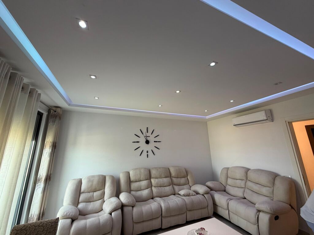Jepet me qira apartamet prane Casa Italias