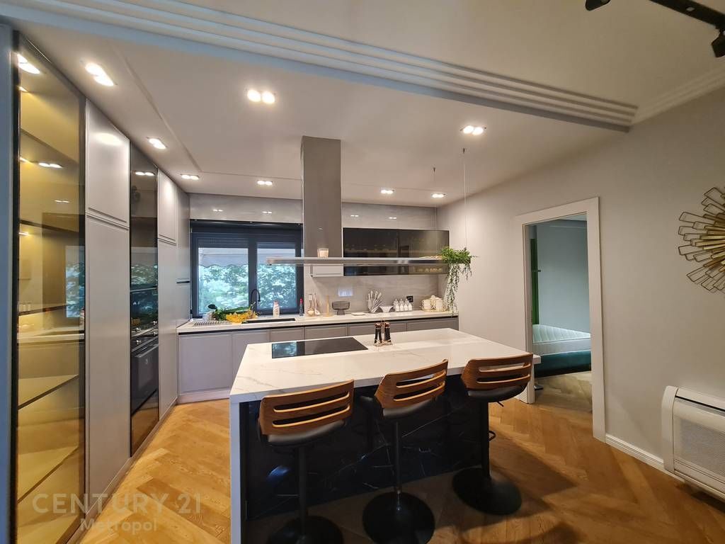 Apartament 2+1+2 me Qira në Liqeni i Thatë, Tiranë!
