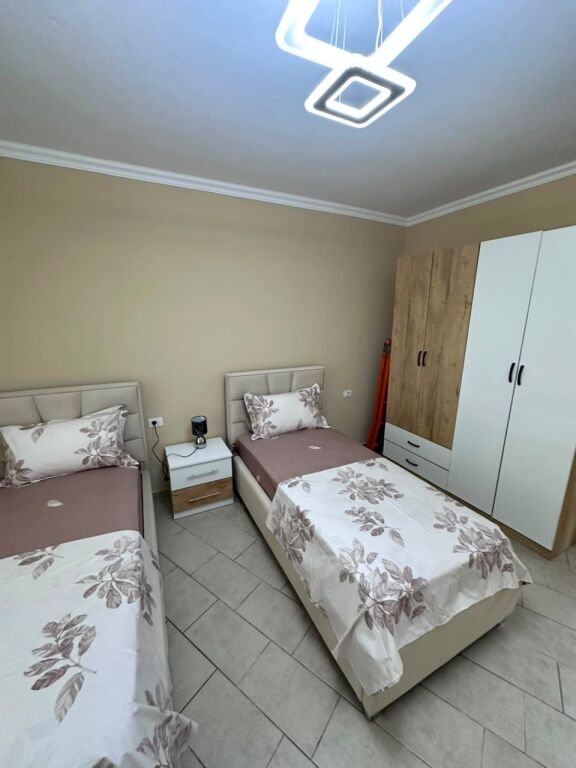 JEPET ME QERA APARTAMENT 2+1 NE ZONEN E VOLLGES, DURRES