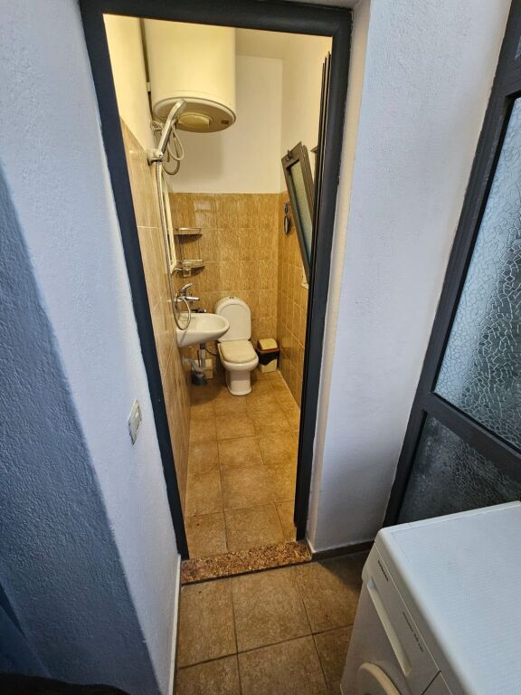APARTMENT 1+1. 28000 LEKE. FORMER ELECTRIC MARKET
