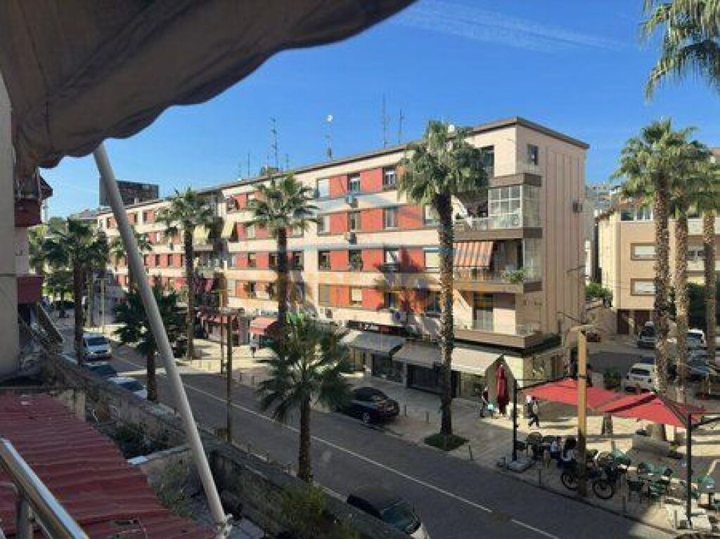 Rent , Apartment , Main Boulevard , Durres