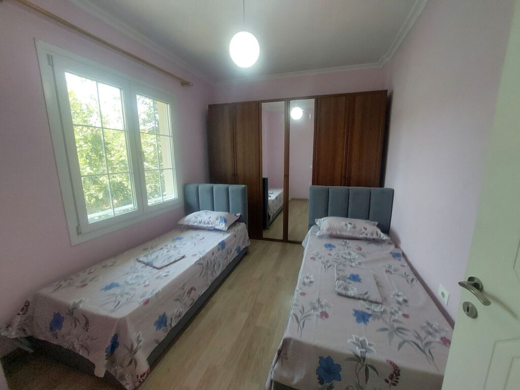 Rent | Shtëpi private 2 + 1 | Spitali Amerikan 2 | 500 €/month