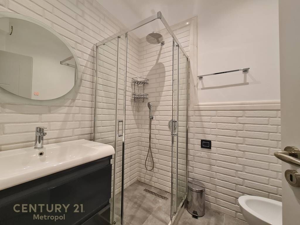 Apartament 2+1+2 me Qira në Liqeni i Thatë, Tiranë!
