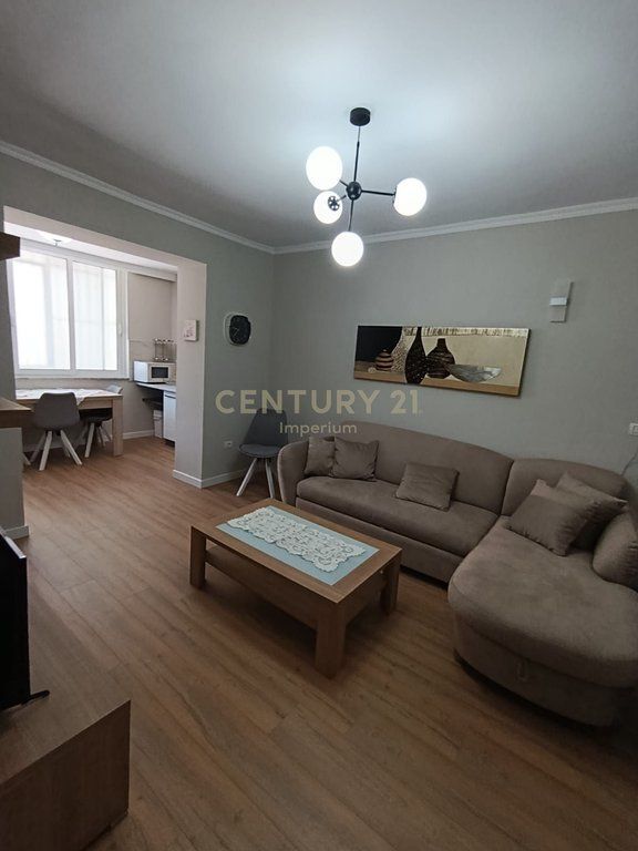 Apartament 2+1 me qera- Ish Bllok!