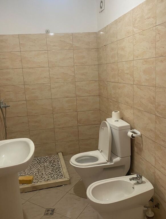 📌SHITET APARTAMENT 2+1 – PALLATET ÇABEJ, MISTO MAME
