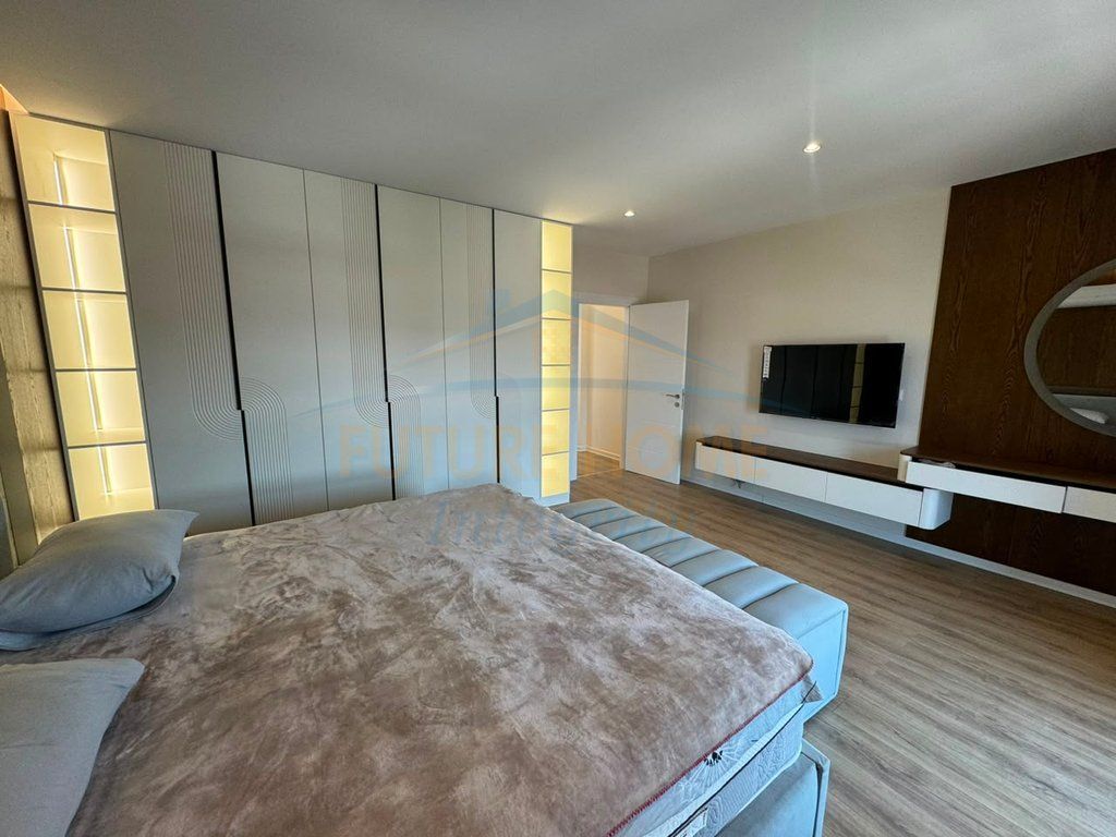Qera, Apartament 2+1+2, Bulevardi i Ri, Tiranë.