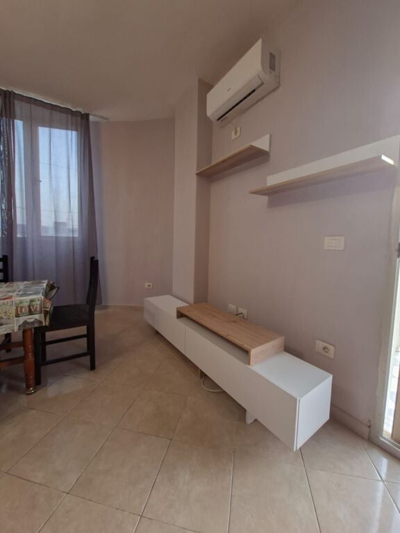 🏡 Appartamento 2+1 in affitto a lungo termine a Valona – Vicino al Porto 🌊