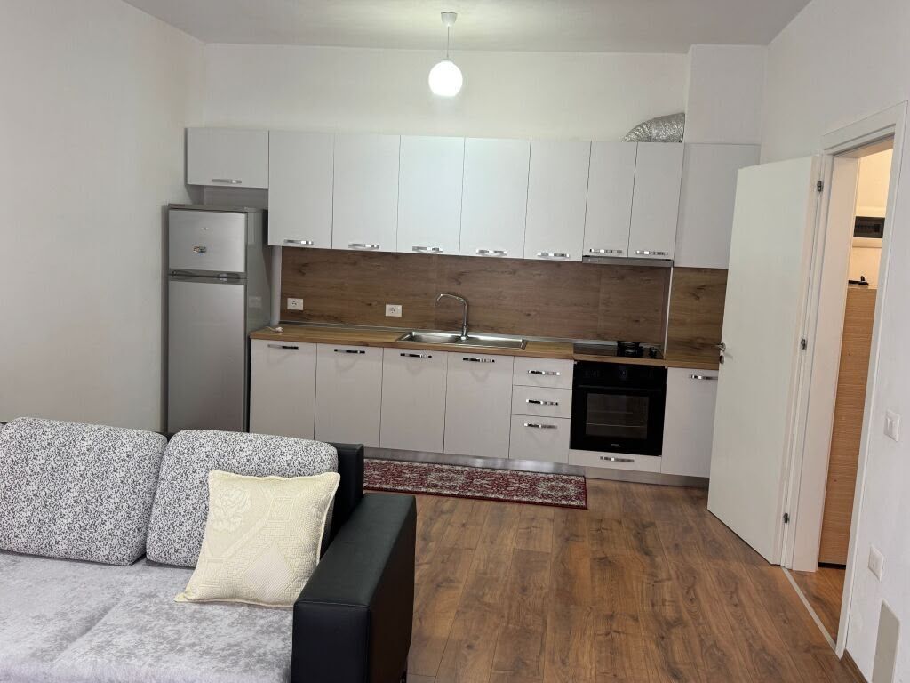 For rent 1+1 in Kamez 35,000 Leke