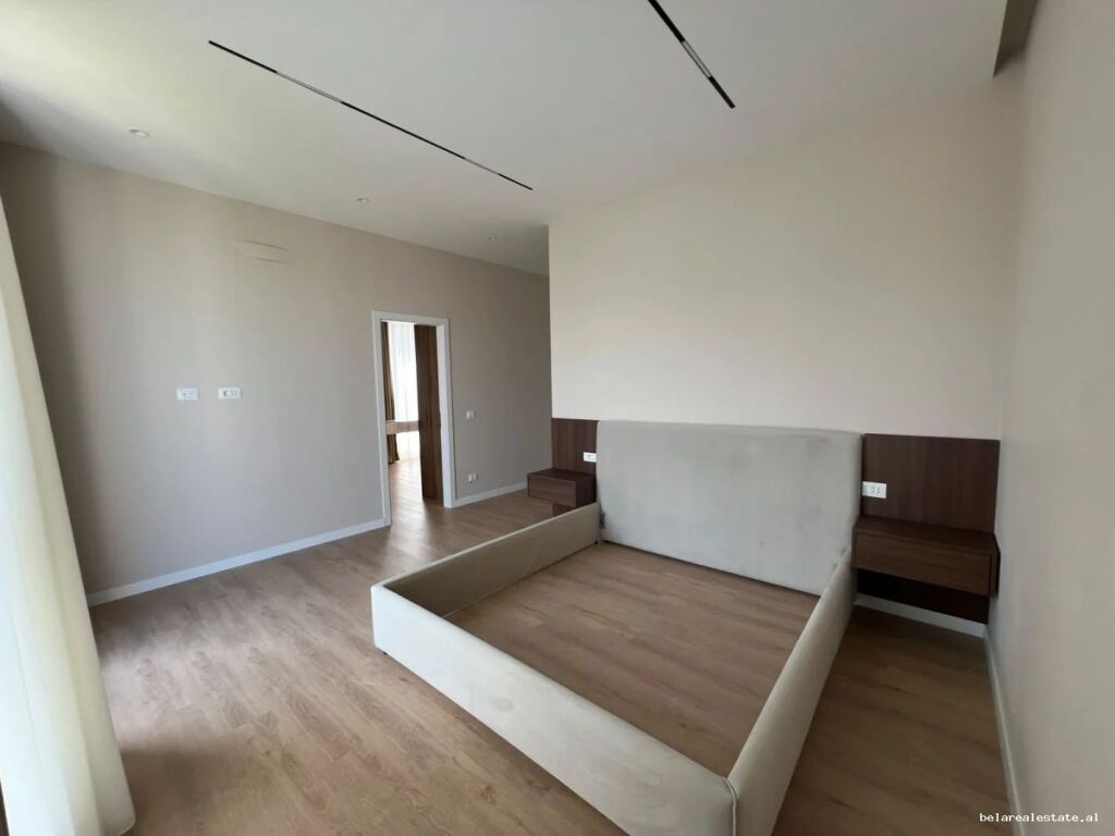 Villa a 2 Piani in Affitto al Lago Secco (ID BV22655)Tirana