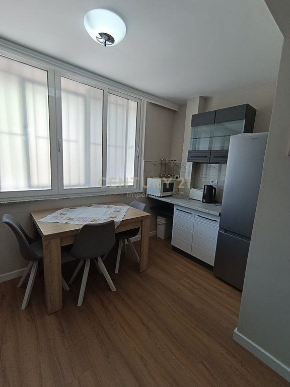 Apartament 2+1 me qera- Ish Bllok!