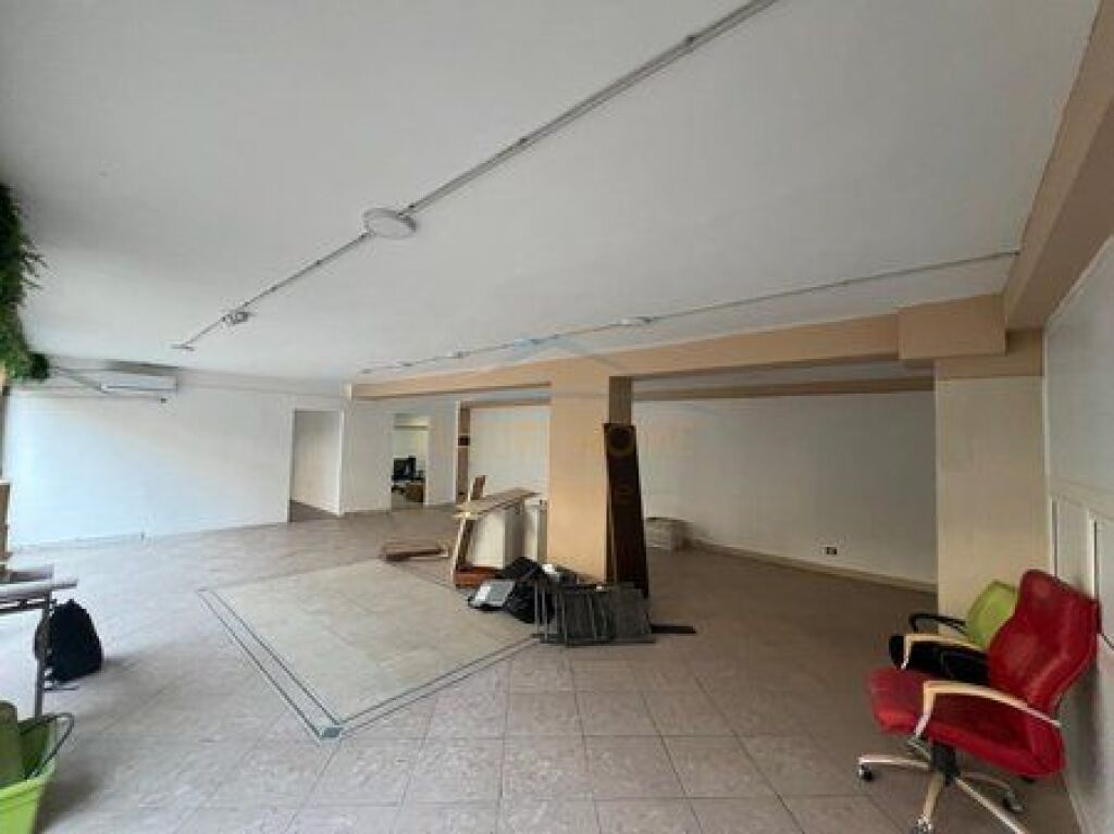 For Rent, Office Space, New Bazaar