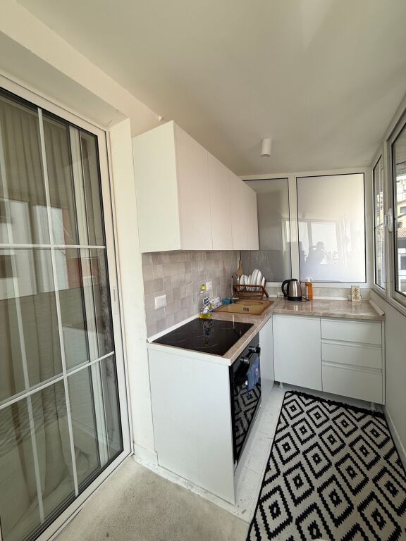 Apartment 2+1 for sale in the Ish Blloku area