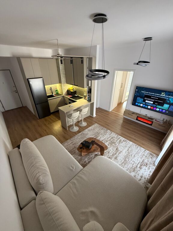 Shitet apartament i mobiluar – Rezidenca Kadiu, Alidemi