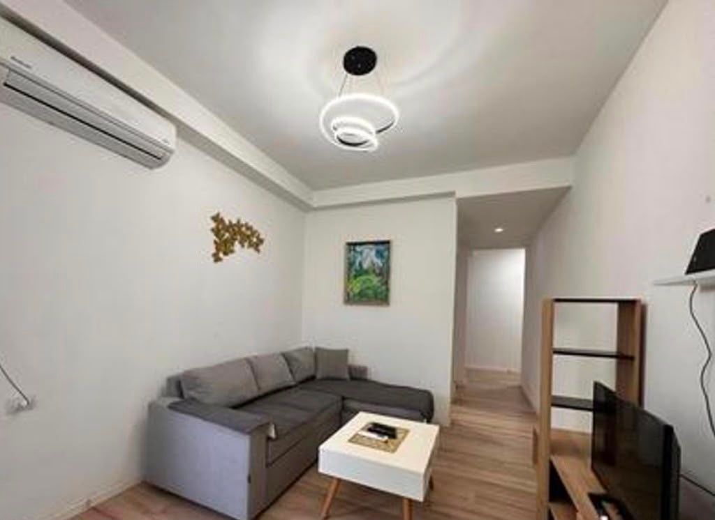 Shitet Apartament 2+1+2 poste parkimi  Shkoze