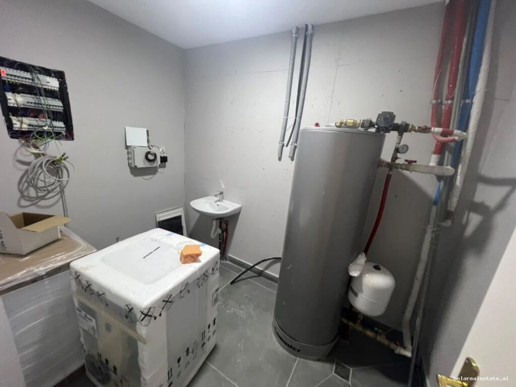 Villa a 2 Piani in Affitto al Lago Secco (ID BV22655)Tirana