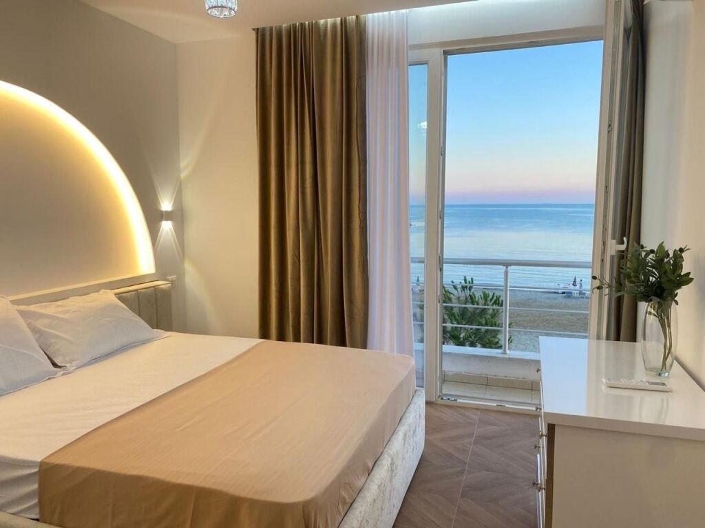 Jepet me Qira Apartament Luksoz 1+1 –Plazh Durres