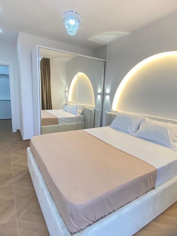 Jepet me Qira Apartament Luksoz 1+1 –Plazh Durres