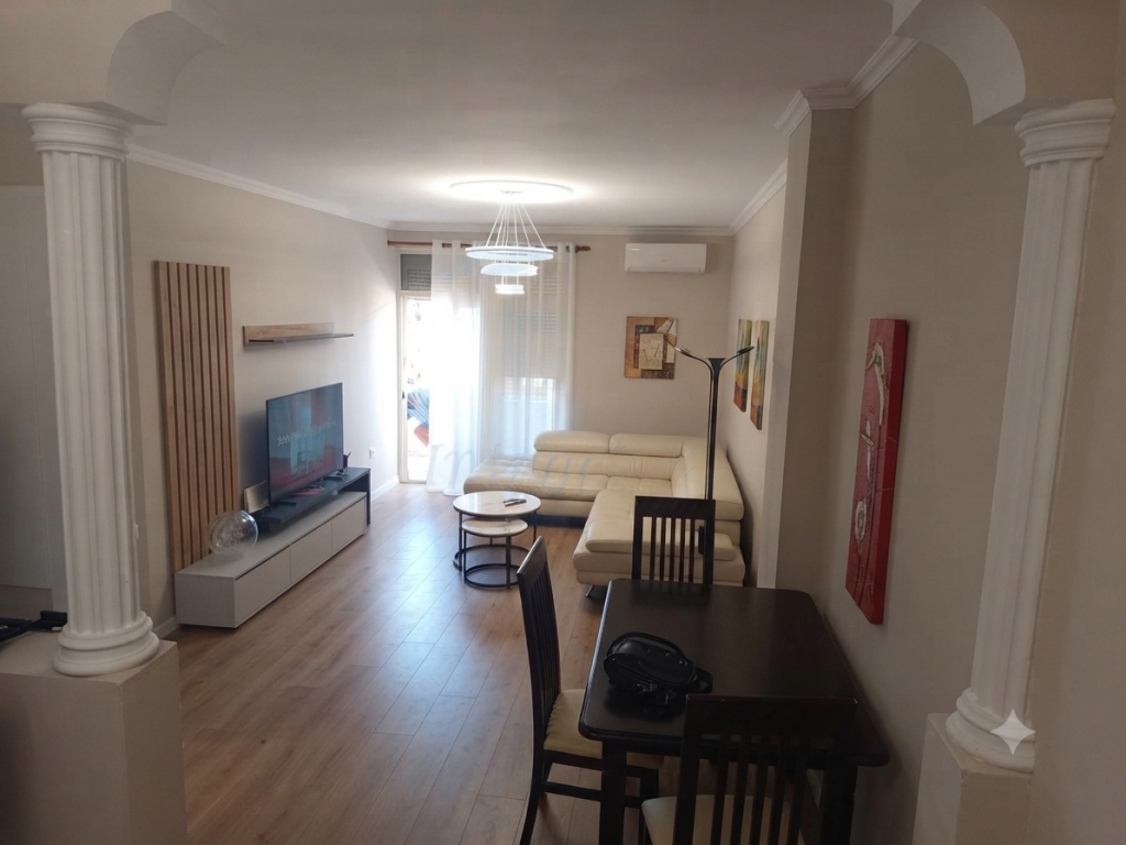 Qera, Apartament 1+1, 9 Katëshet, Tiranë.
