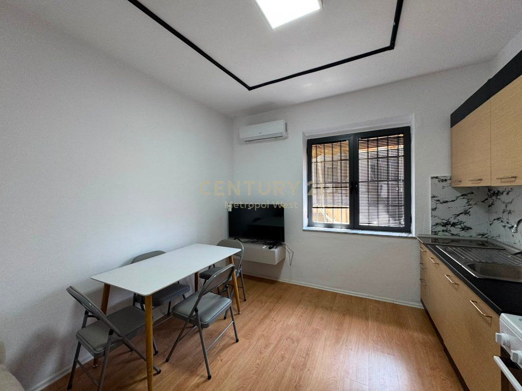✨  APARTAMENT 1+1 ME QIRA 📍 RRUGA E DURRËSIT 550 € /Muaj