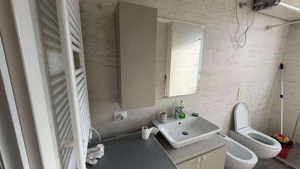 Jepet me qira apartament 2+1
