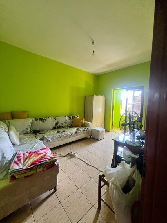 SHITET APARTAMENT 1+1 TEK MEDRESEJA BUZE RRUGE