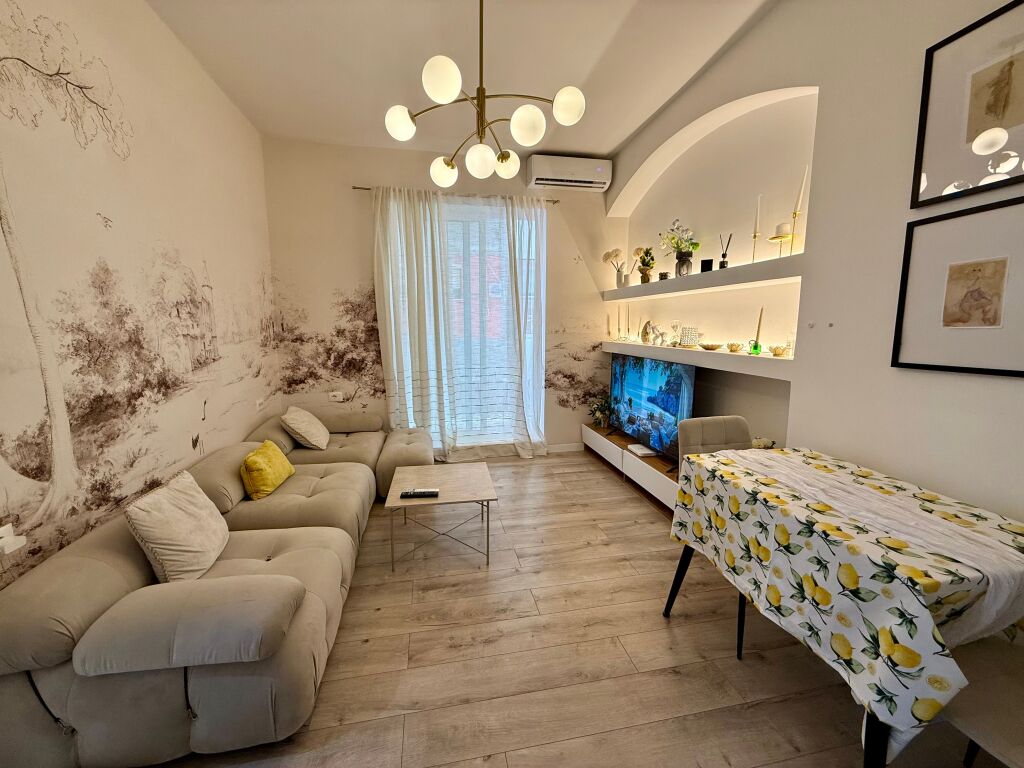 Apartment 2+1 for sale in the Ish Blloku area