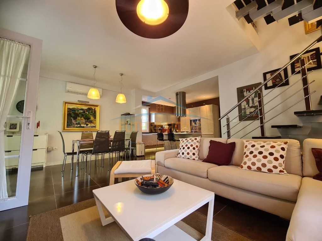 Rent,Villa at Lura 1 Gjiri i Lalzit!