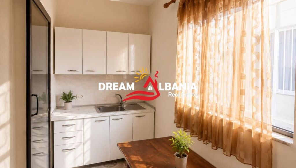 Appartamento in affitto piano villa 2+1 a Xhamllik, Tirana (ID 4251450) f