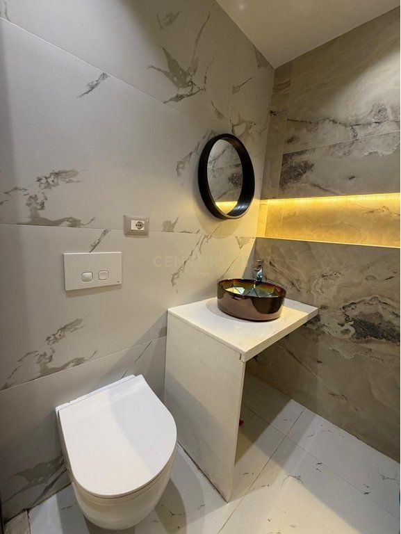 Appartamento 1+1 in affitto – Di fronte a 7 Xhuxhave. 500 € /Mese