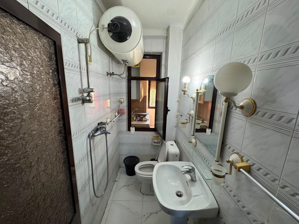 Apartament me qera 1+1 Medreseja
