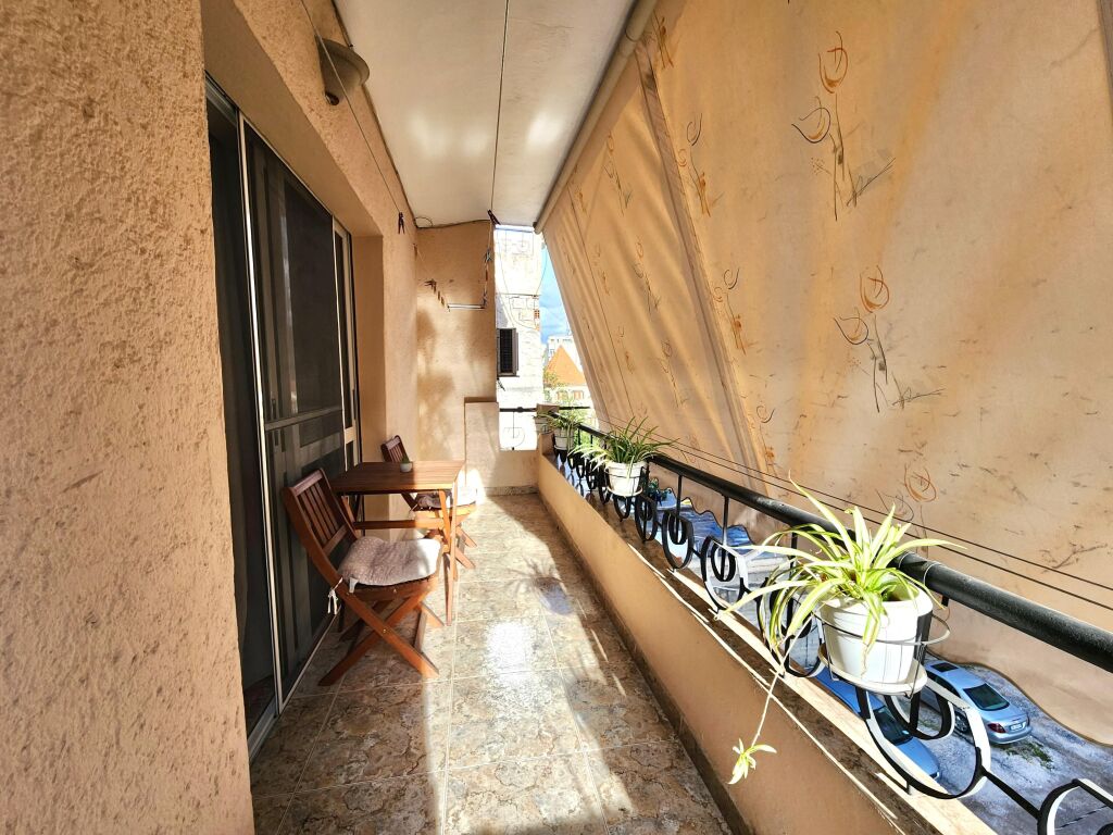 **For Rent: 1+1 + Separate Kitchen (City Center – Plaza, Behind the Museum), 4th Floor, with Elevator – Furnished, 2 Air Conditioners | €600/Month**