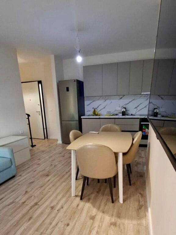 🏡 QERA Apartament 1+1 Me Parking 📍 Prane Xhamise Se Tabakeve 🛣️ Rruga “Shyqyri Ishmi” ✨