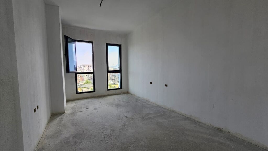 Apartament 2+1 në shitje te Square 21 nga Arlis Ndërtim 📍Rruga e Kavajës