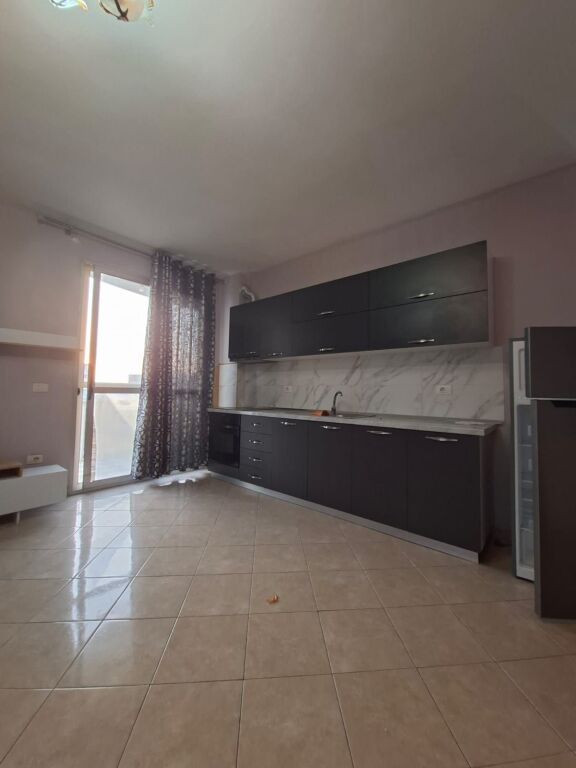 🏡 Appartamento 2+1 in affitto a lungo termine a Valona – Vicino al Porto 🌊