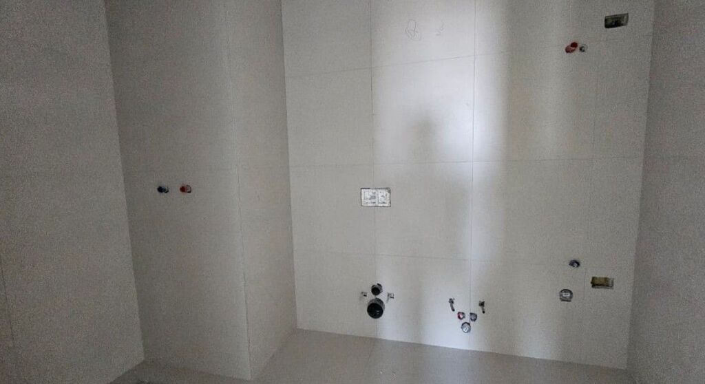 📌 APARTAMENT 2+1 NË SHITJE – SQUARE 21