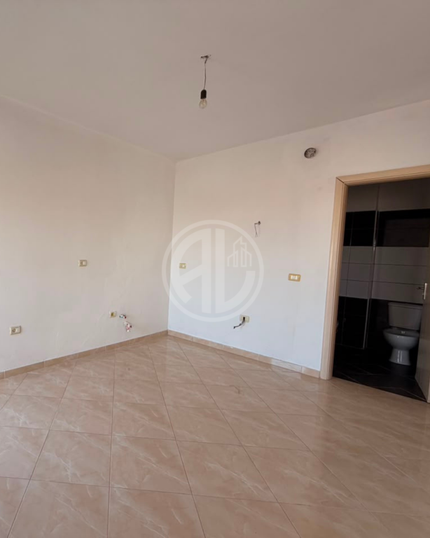 Shitet Apartament 2+1 me Super Verandë dhe Pamje nga Deti – Plazh, Durrës