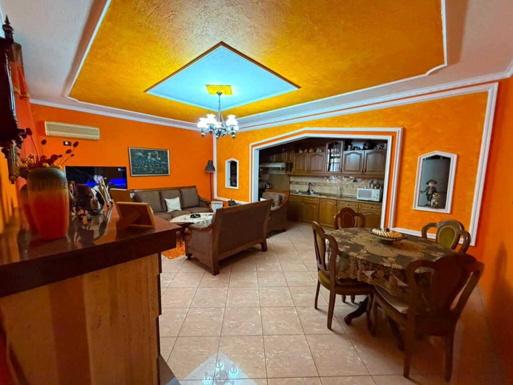 Apartment 2+1+2 for rent Kavaja street   Apartment 2+1+2 for rent, furnished, on Islam Alla street  Price: 80,000 lek / month