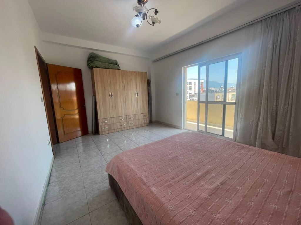 🏡 Jepet me qira apartament 2+1 në Rrugën Ramazan Farka, pranë Rruges Bardhyl