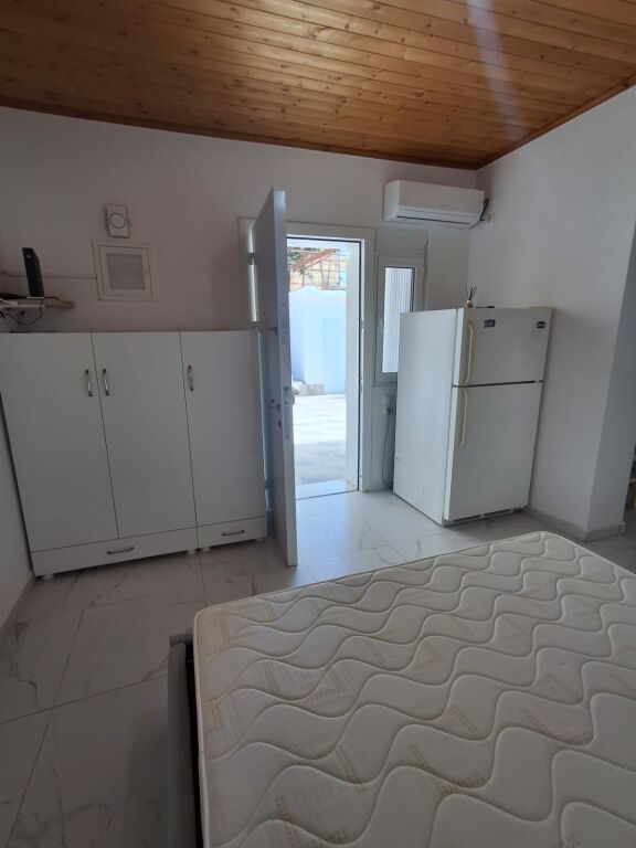 🏡 Monolocale in affitto a lungo termine – Rruga e Re, Vlorë 🌊