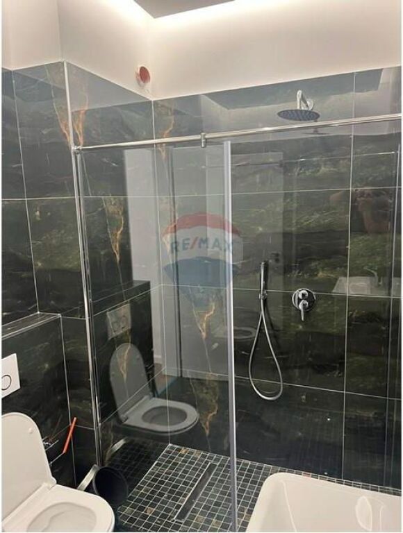 Jepet me qira apartament 2+1, Fresk
