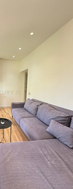 Appartamento 1+1 in affitto – Di fronte a 7 Xhuxhave. 500 € /Mese