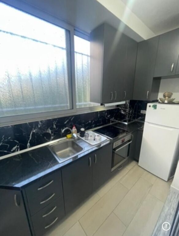 Shitet Apartament 2+1+2 poste parkimi  Shkoze